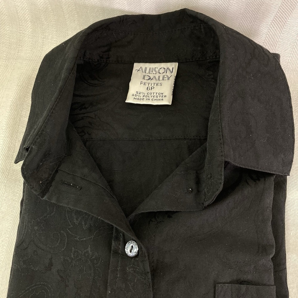Allison Daley Women's Petites 6P Shirt‎ Button Down Black Blouse Paisley Classic